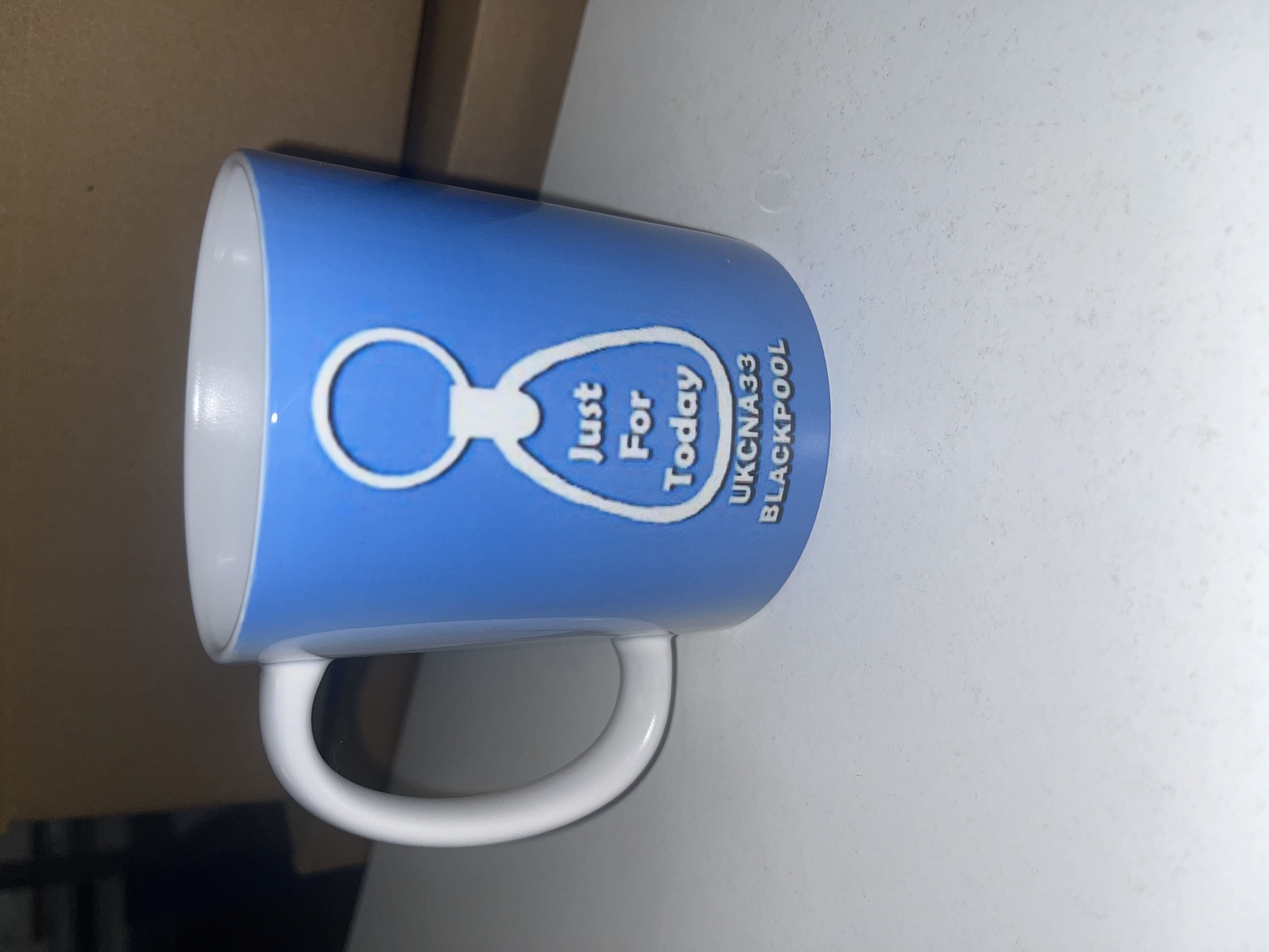 UKCNA33 Blue Mug